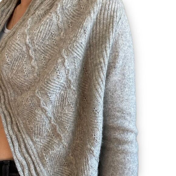 Womens 100% Cashmere Gray Soft Lightweight Cardigan Shrug Sz S - Picture 8 of 8